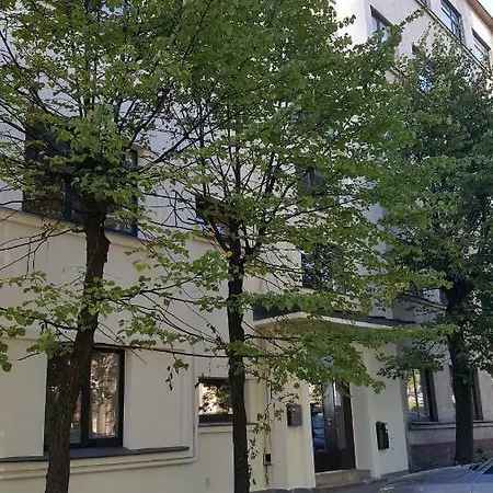 Bridge Hotel 2*